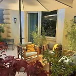 5-zimmer-appartement In Historischer Privatvilla, Zentrum, Kostenloser Parkplatz Apartment