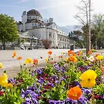 5-zimmer-appartement In Historischer Privatvilla, Zentrum, Kostenloser Parkplatz 公寓 *