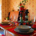 5-zimmer-appartement In Historischer Privatvilla, Zentrum, Kostenloser Parkplatz