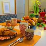 5-zimmer-appartement In Historischer Privatvilla, Zentrum, Kostenloser Parkplatz 公寓 *