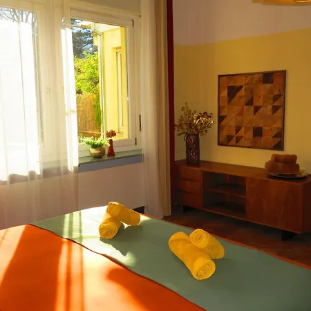 5-zimmer-appartement In Historischer Privatvilla, Zentrum, Kostenloser Parkplatz شقة *