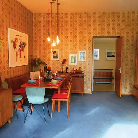 شقة 5-zimmer-appartement In Historischer Privatvilla, Zentrum, Kostenloser Parkplatz