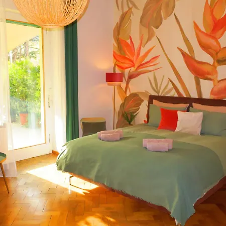 5-zimmer-appartement In Historischer Privatvilla, Zentrum, Kostenloser Parkplatz Meran