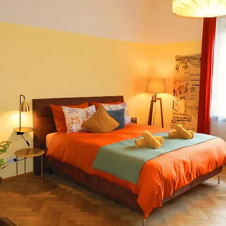 5-zimmer-appartement In Historischer Privatvilla, Zentrum, Kostenloser Parkplatz