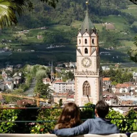 Appartement Goldener Herbst In - Zeitreise - 4 Schlafzimmer Fuer Familien Freunde & 3 Generationen - 200 M2 - Grosse Sonnenterrasse - Restaurants Cafes & Altstadt Bequem Zu Fuss - 2 Parkplaetze - Suedtirol Guest Pass Inklusive *