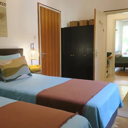 5-zimmer-appartement In Historischer Privatvilla, Zentrum, Kostenloser Parkplatz Apartment Meran