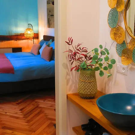 5-zimmer-appartement In Historischer Privatvilla, Zentrum, Kostenloser Parkplatz Apartment Meran