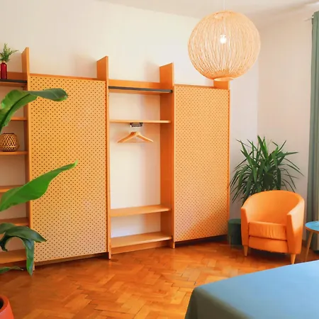 Goldener Herbst In - Zeitreise - 4 Schlafzimmer Fuer Familien Freunde & 3 Generationen - 200 M2 - Grosse Sonnenterrasse - Restaurants Cafes & Altstadt Bequem Zu Fuss - 2 Parkplaetze - Suedtirol Guest Pass Inklusive Lägenhet Merano