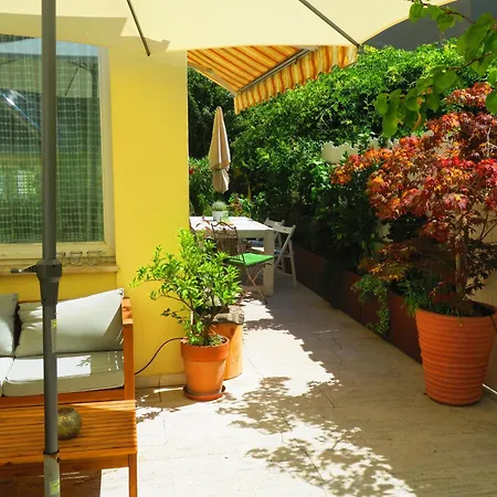 Apartment 5-zimmer-appartement In Historischer Privatvilla, Zentrum, Kostenloser Parkplatz Meran