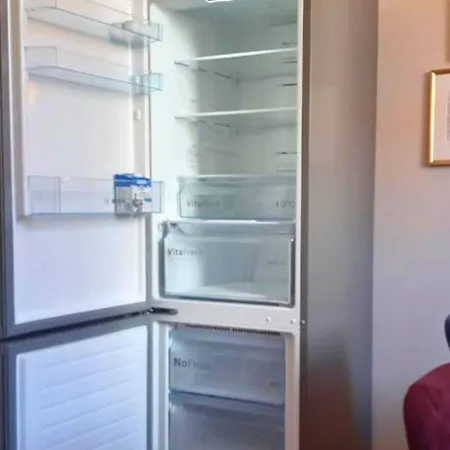 Apartment 5-zimmer-appartement In Historischer Privatvilla, Zentrum, Kostenloser Parkplatz Meran