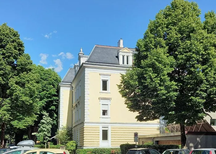 5-zimmer-appartement In Historischer Privatvilla, Zentrum, Kostenloser Parkplatz 公寓 梅拉诺