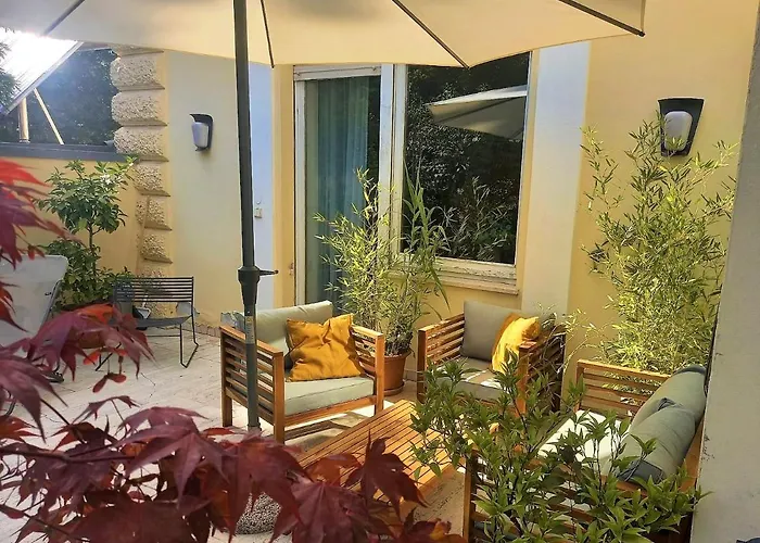 5-zimmer-appartement In Historischer Privatvilla, Zentrum, Kostenloser Parkplatz 公寓