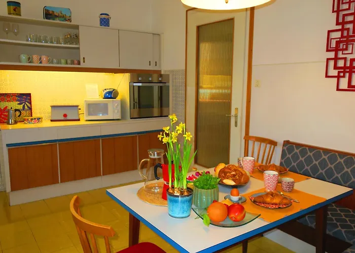 5-zimmer-appartement In Historischer Privatvilla, Zentrum, Kostenloser Parkplatz 公寓 梅拉诺