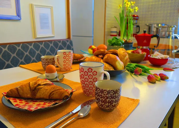 5-zimmer-appartement In Historischer Privatvilla, Zentrum, Kostenloser Parkplatz 公寓 *